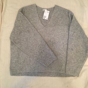 Wide-cut knit sweater NWT